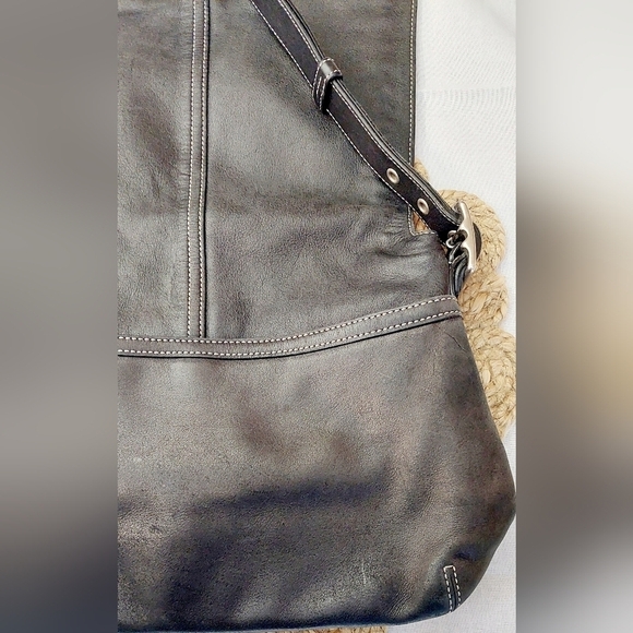 Coach Black Hampton Leather VTG Pre-Loved Crossbody/Shoulder Handbag - Authentic - Picture 7 of 13
